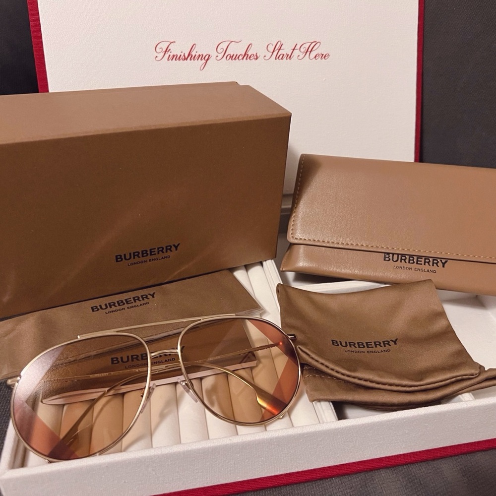 NIB Burberry Alice Gold Frame Glasses Light Brown Lens UV Print Sunglasses